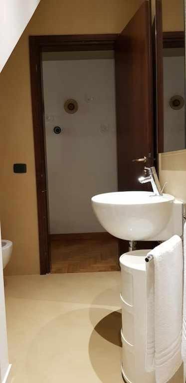 Interno Gavi Apartman Verona Kültér fotó